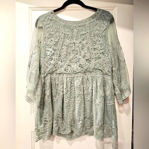 Entro Lace Women's Blouse sz medium